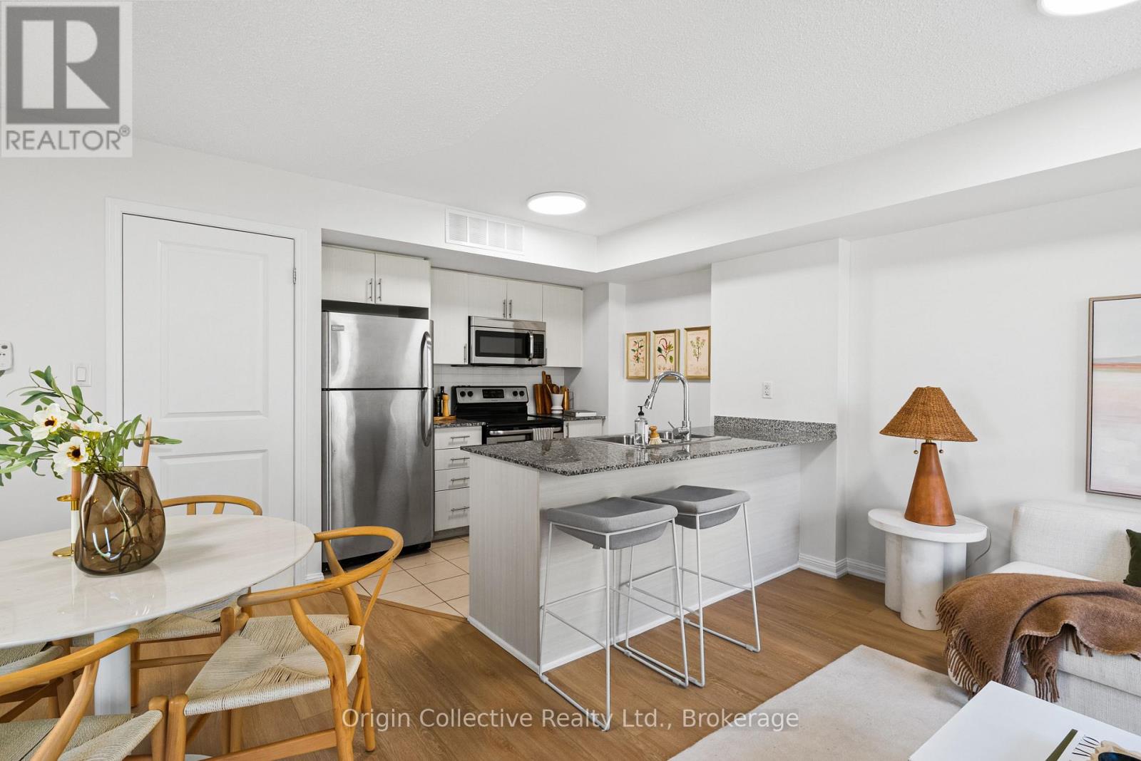 229 - 11 Foundry Avenue, Toronto, Ontario  M6H 0B7 - Photo 3 - W12595480