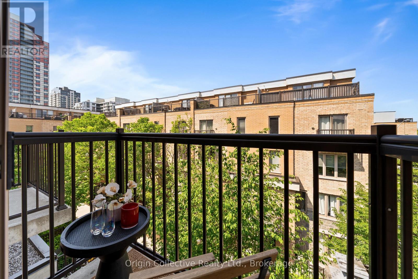 229 - 11 Foundry Avenue, Toronto, Ontario  M6H 0B7 - Photo 9 - W12595480