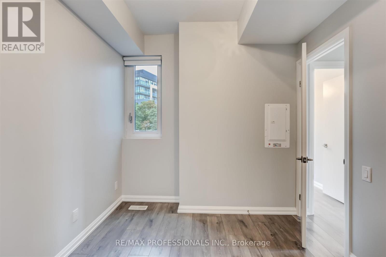 Th3 - 10 Brin Drive, Toronto, Ontario  M8X 0B3 - Photo 26 - W12595506