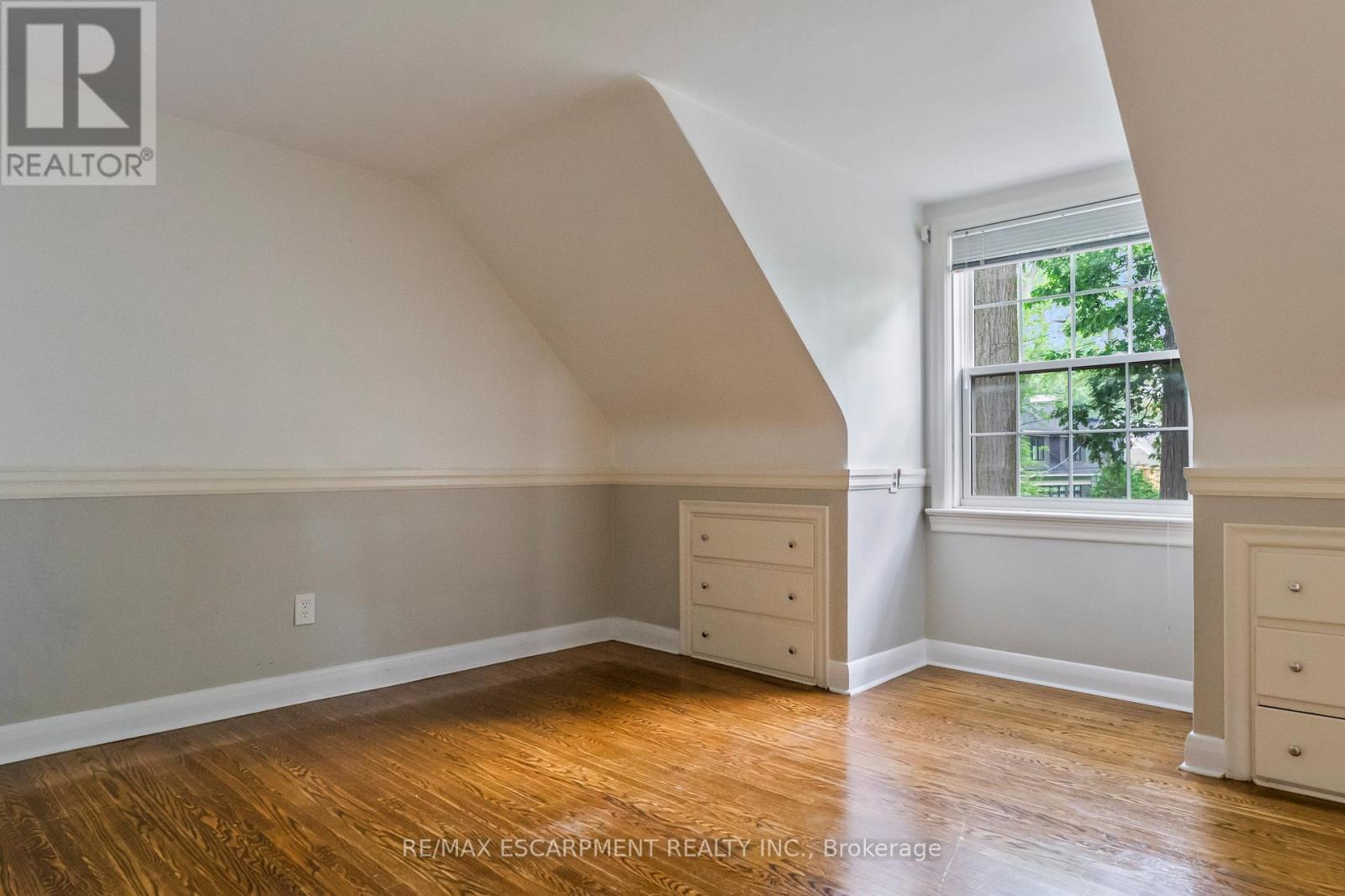 330 Poplar Drive, Oakville, Ontario  L6J 4E1 - Photo 30 - W12595512