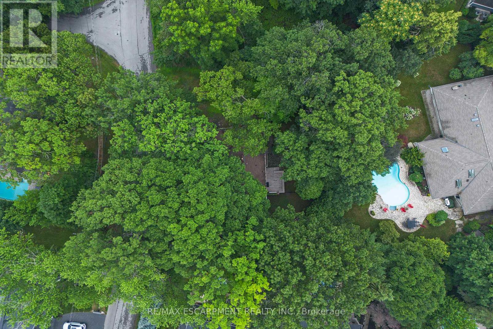 330 Poplar Drive, Oakville, Ontario  L6J 4E1 - Photo 50 - W12595512