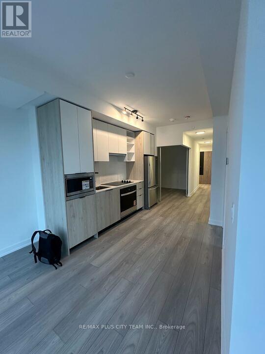 711 - 1007 The Queensway, Toronto, Ontario  M8Z 0H4 - Photo 3 - W12595534