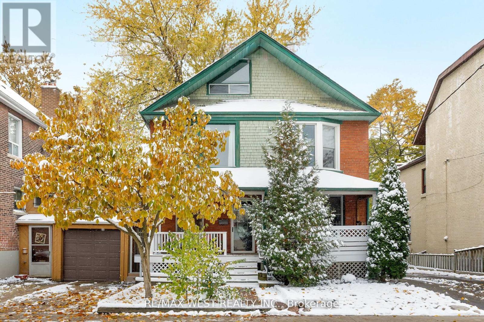 79 Springhurst Avenue, Toronto, Ontario  M6K 1B7 - Photo 2 - W12595566