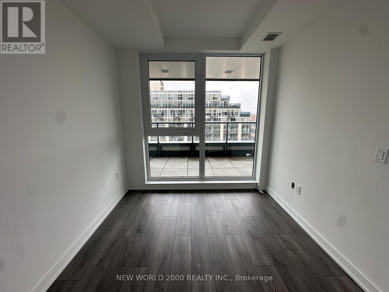 629 - 1007 The Queensway, Toronto, Ontario  M8Z 6C7 - Photo 4 - W12595580