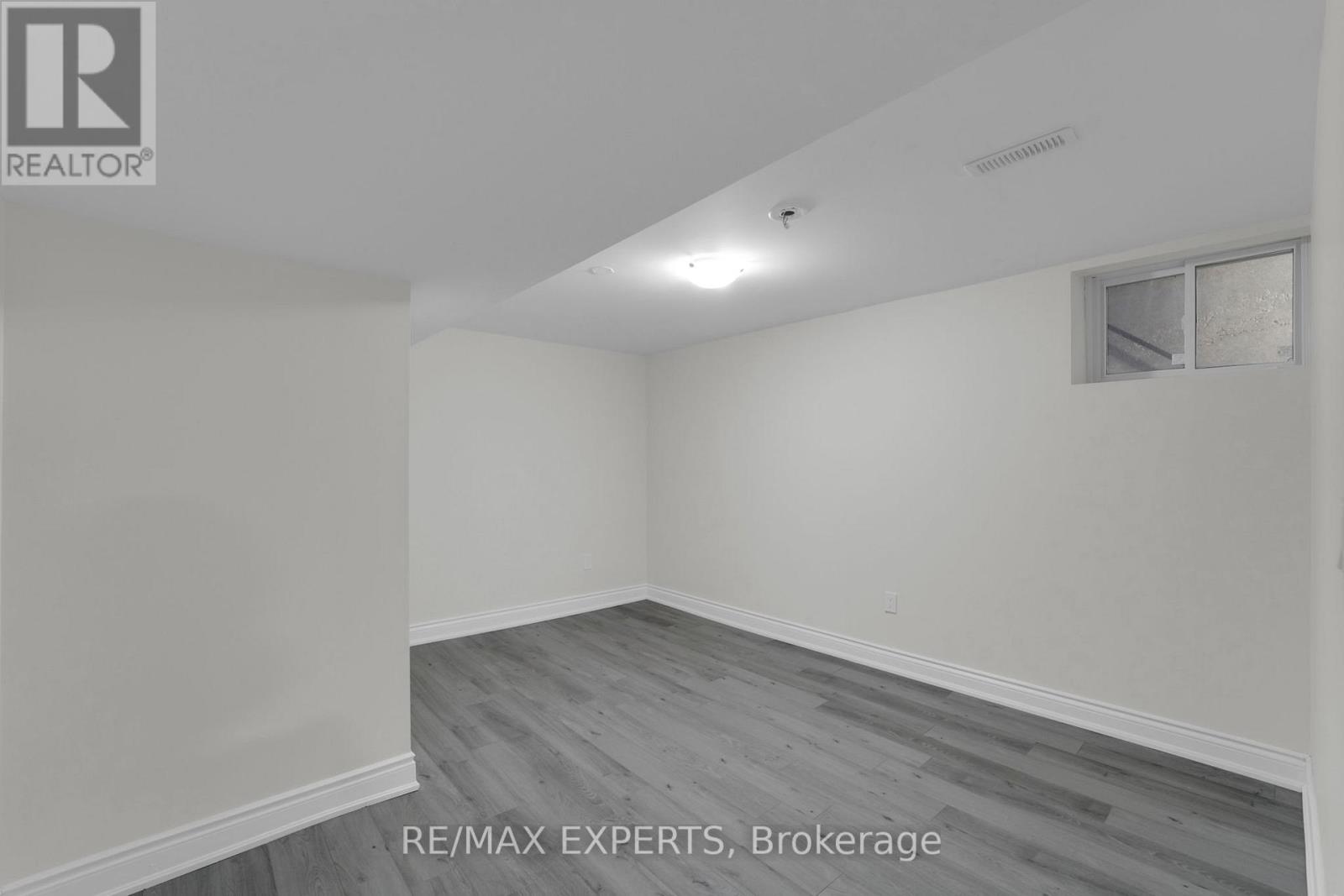 Lower - 6862 Darcel Avenue, Mississauga, Ontario  L4T 2W5 - Photo 15 - W12595592