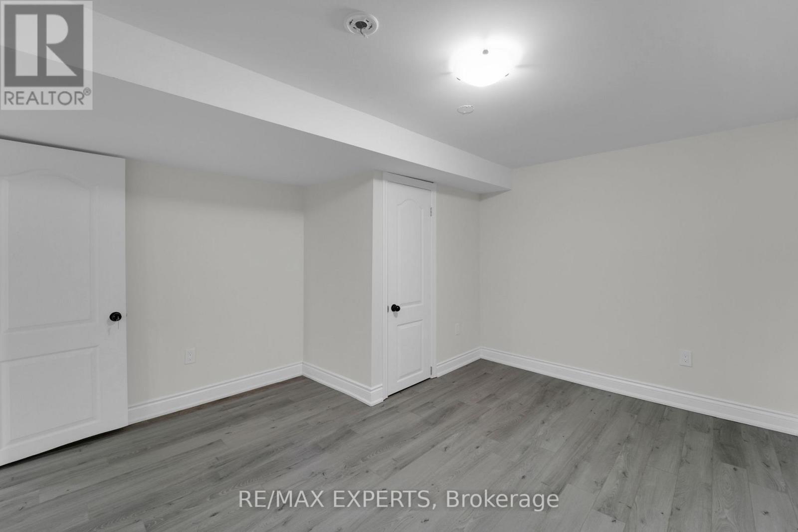 Lower - 6862 Darcel Avenue, Mississauga, Ontario  L4T 2W5 - Photo 16 - W12595592