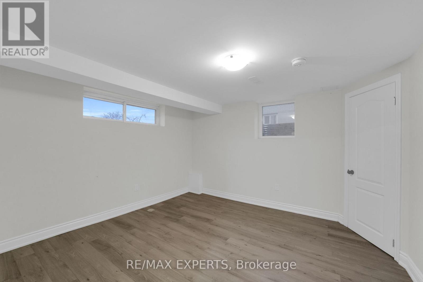 Lower - 6862 Darcel Avenue, Mississauga, Ontario  L4T 2W5 - Photo 18 - W12595592