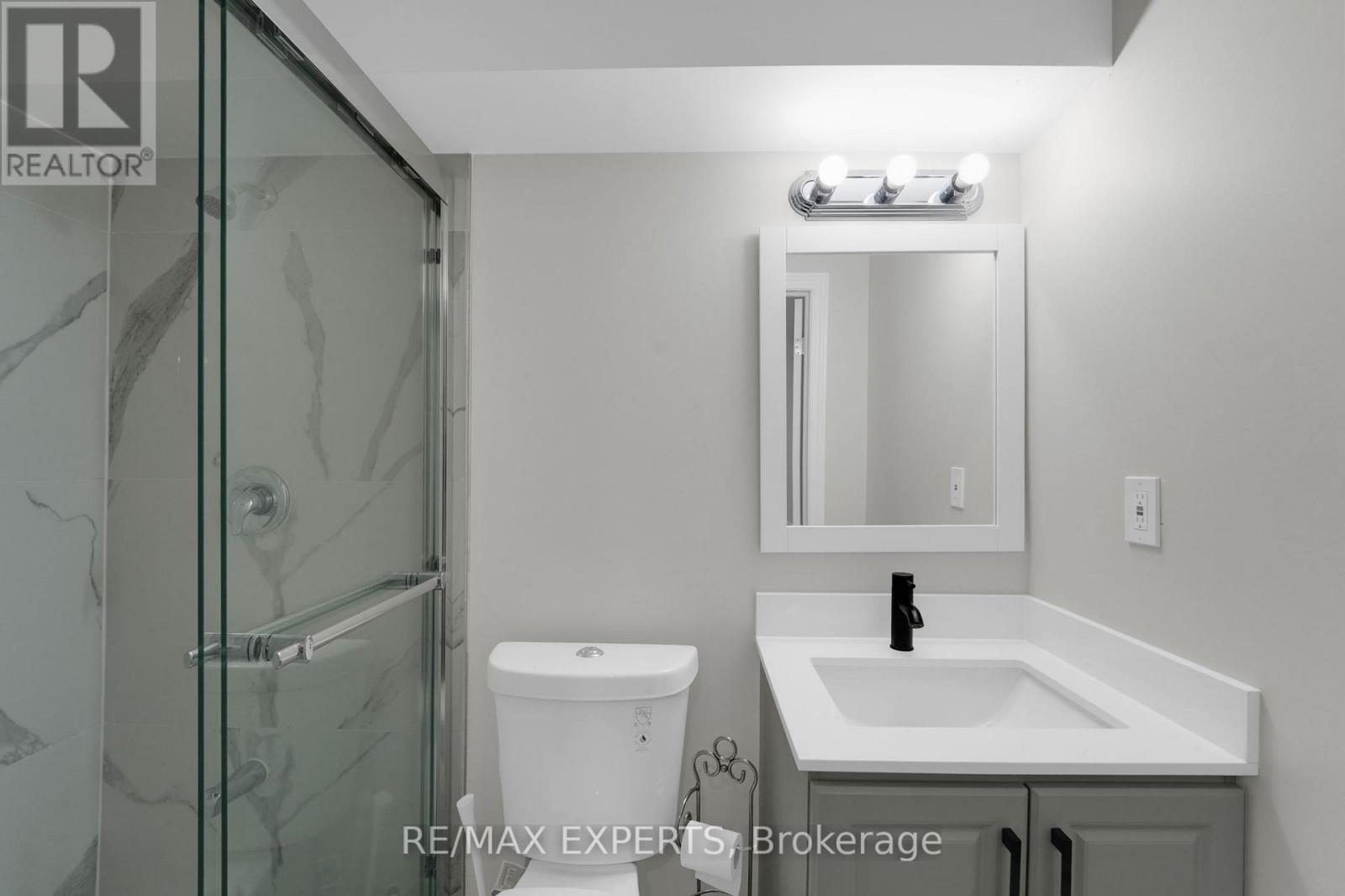 Lower - 6862 Darcel Avenue, Mississauga, Ontario  L4T 2W5 - Photo 20 - W12595592