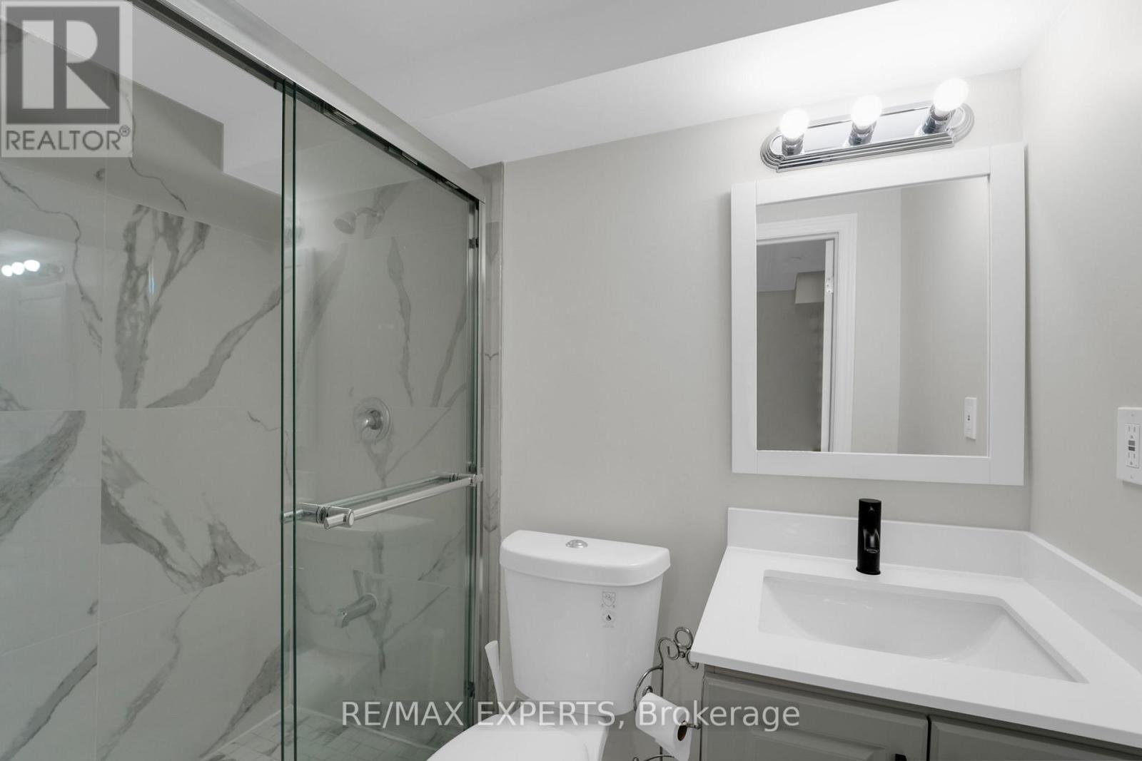 Lower - 6862 Darcel Avenue, Mississauga, Ontario  L4T 2W5 - Photo 21 - W12595592