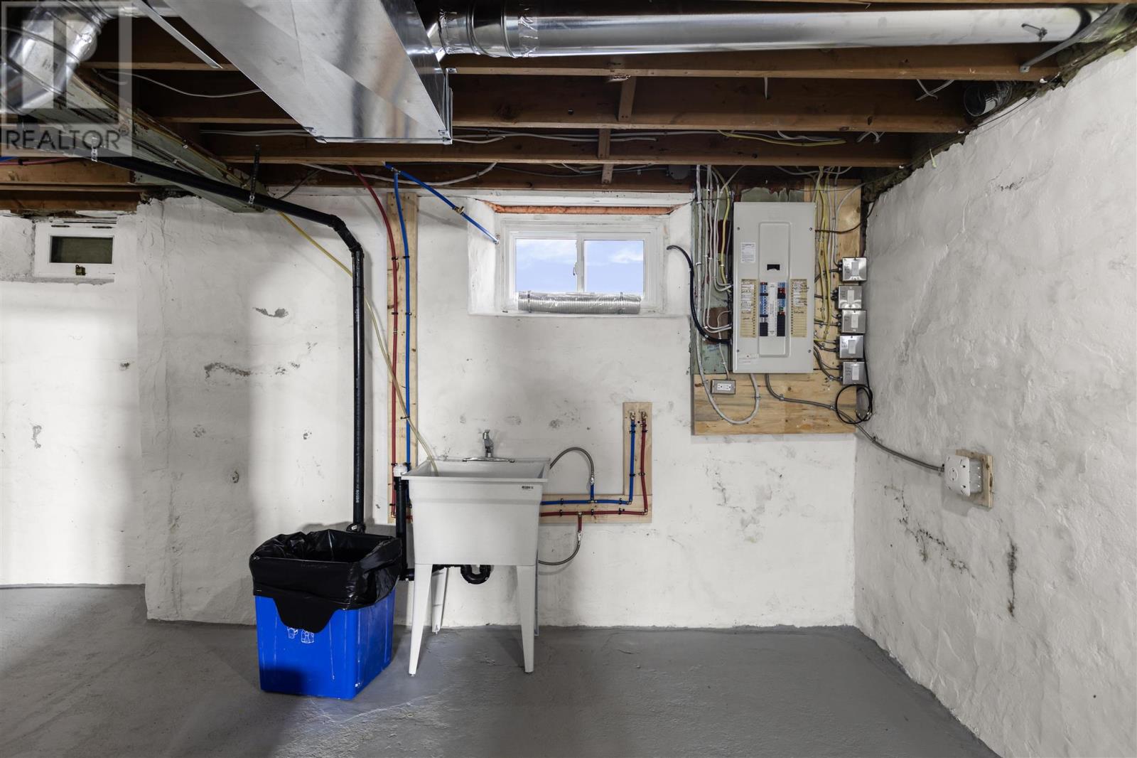 183 Upton Rd, Sault Ste. Marie, Ontario  P6A 3W5 - Photo 23 - SM253399