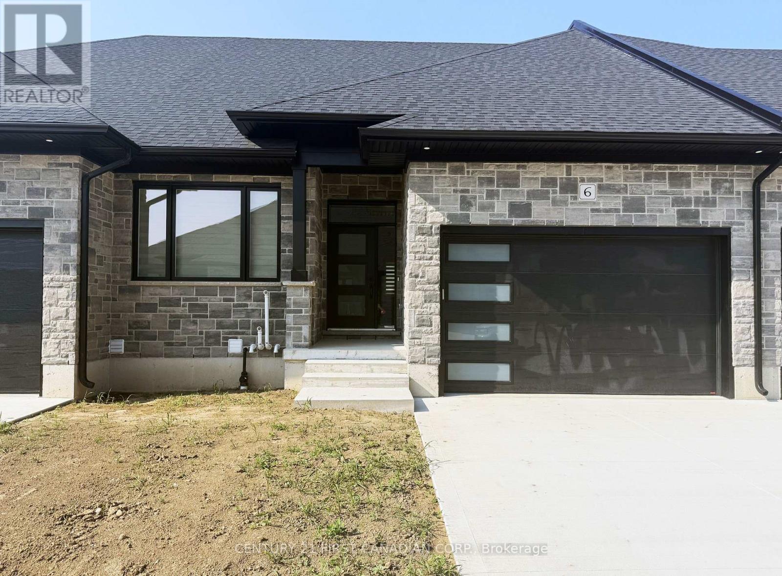 6 - 32 POSTMA STREET, North Middlesex, Ontario