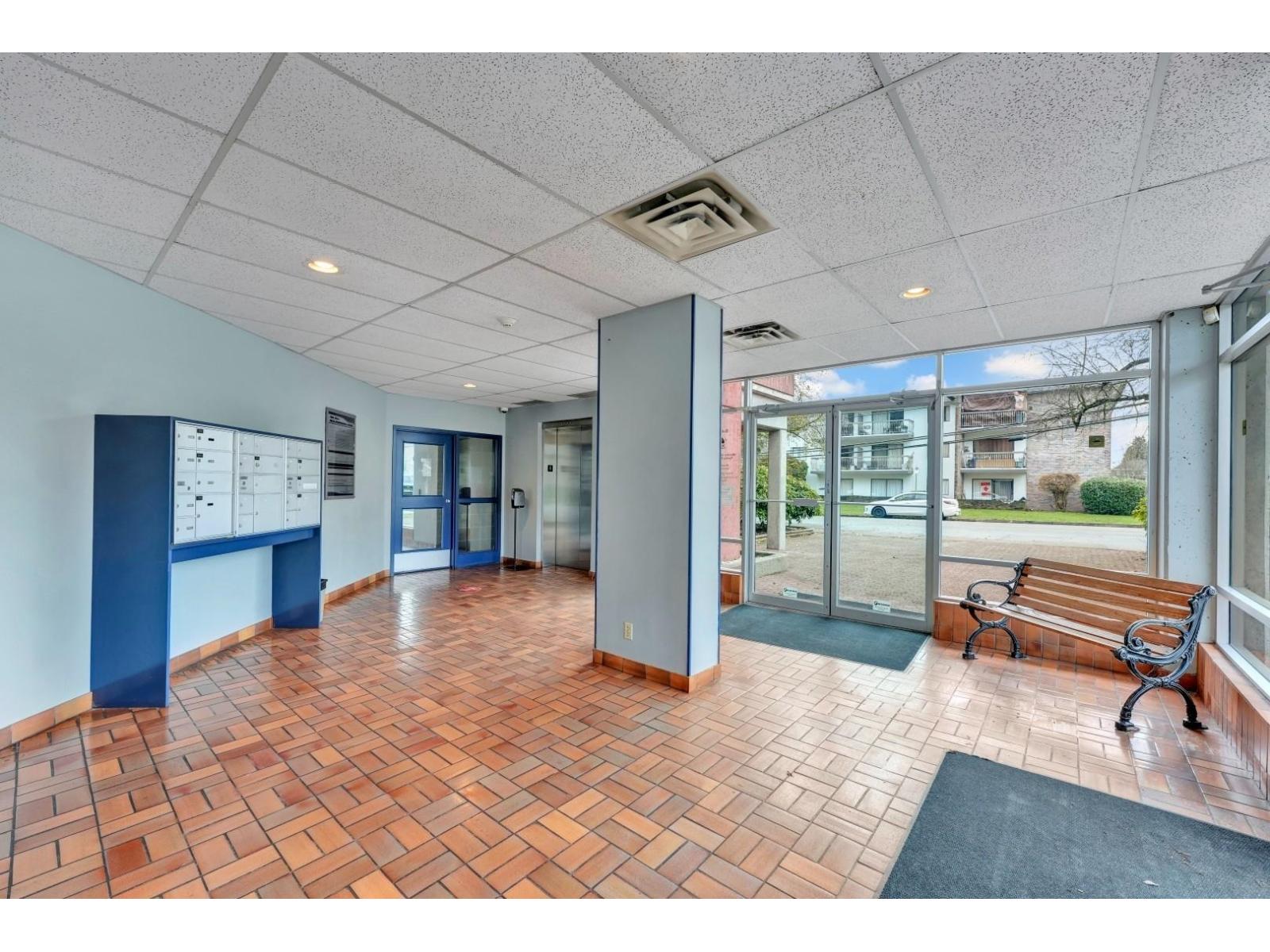 404 11861 88th Avenue, Delta, British Columbia  V4C 3C6 - Photo 2 - C8074272