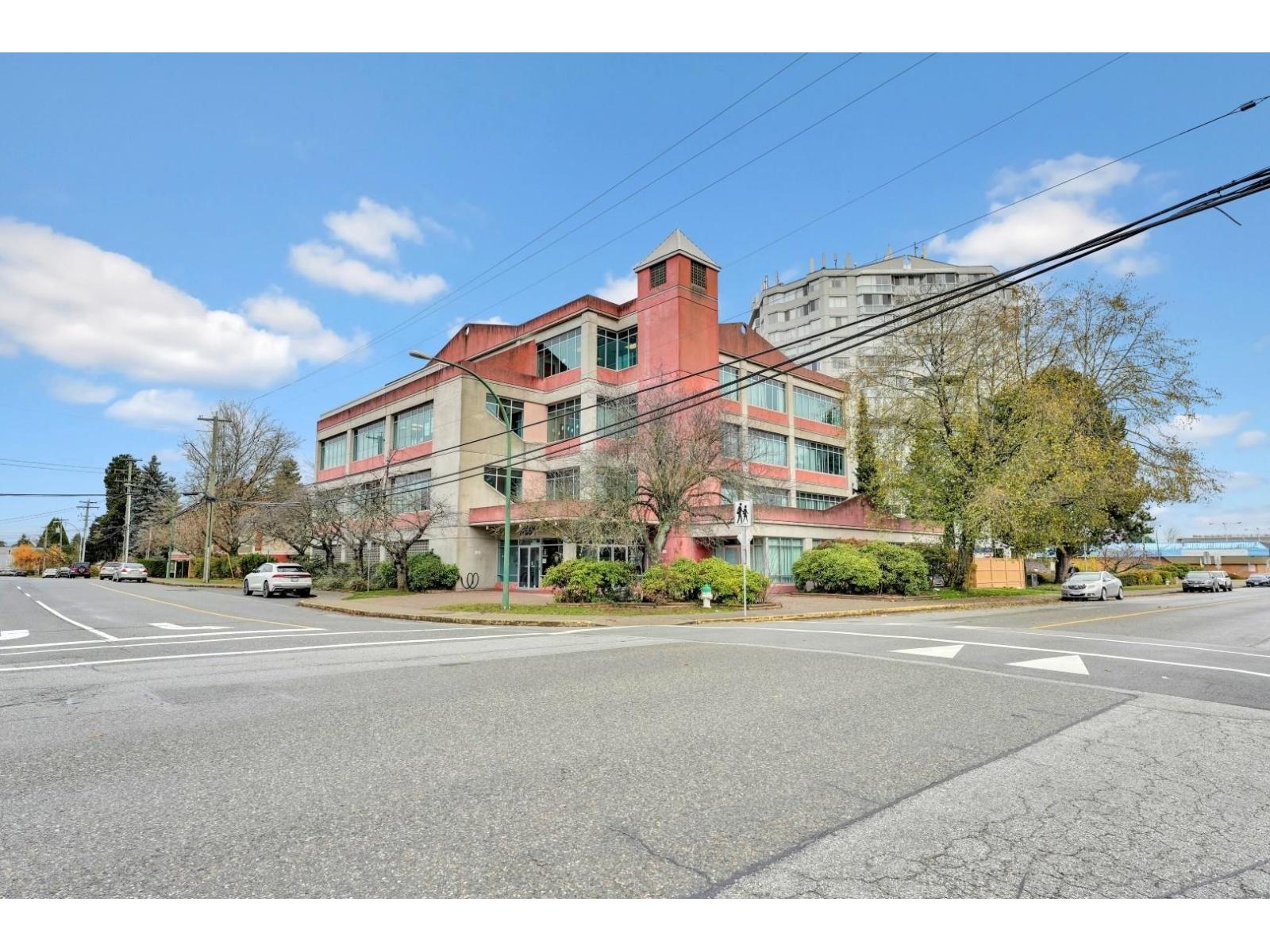 404 11861 88th Avenue, Delta, British Columbia  V4C 3C6 - Photo 3 - C8074272