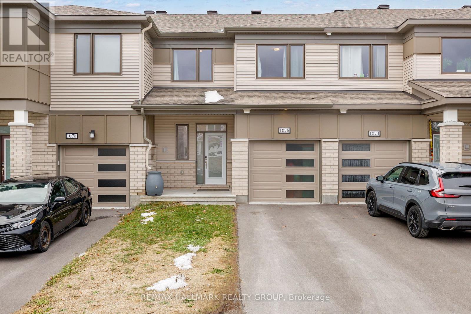 1076 CURRAGLASS WALK, Ottawa, Ontario