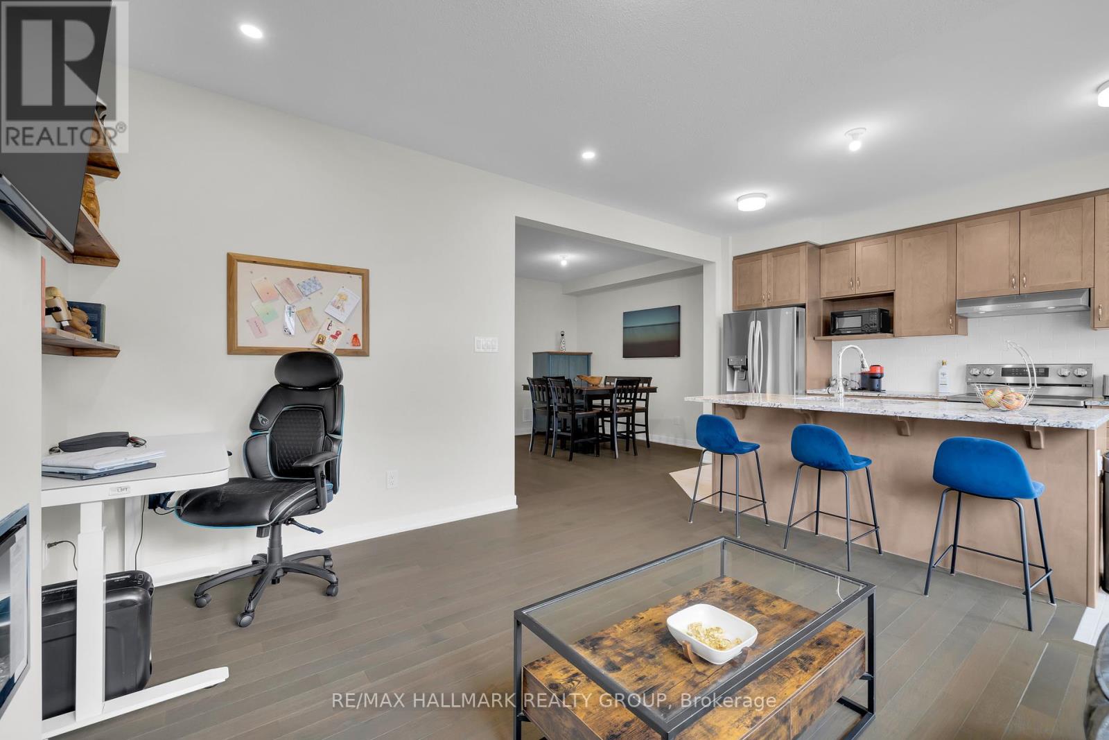 1076 Curraglass Walk, Ottawa, Ontario  K2S 3A3 - Photo 10 - X12595596