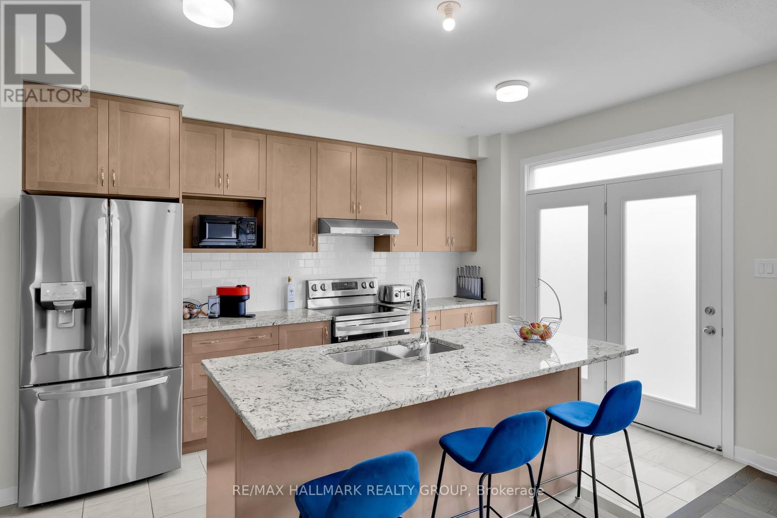 1076 Curraglass Walk, Ottawa, Ontario  K2S 3A3 - Photo 13 - X12595596