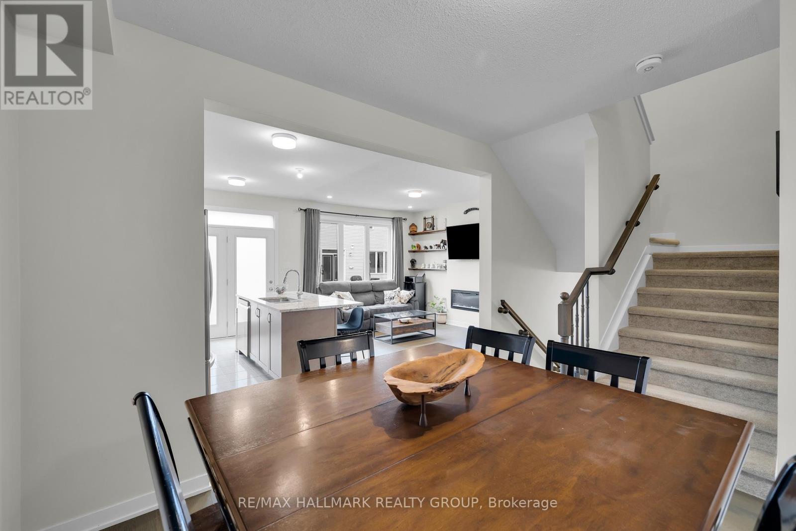 1076 Curraglass Walk, Ottawa, Ontario  K2S 3A3 - Photo 24 - X12595596