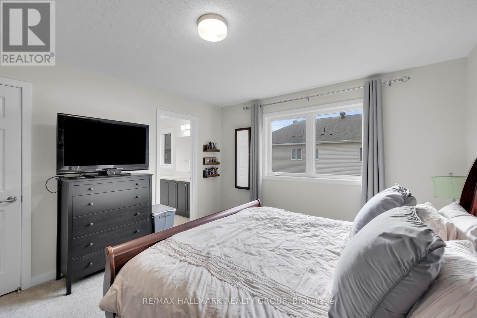 1076 Curraglass Walk, Ottawa, Ontario  K2S 3A3 - Photo 31 - X12595596