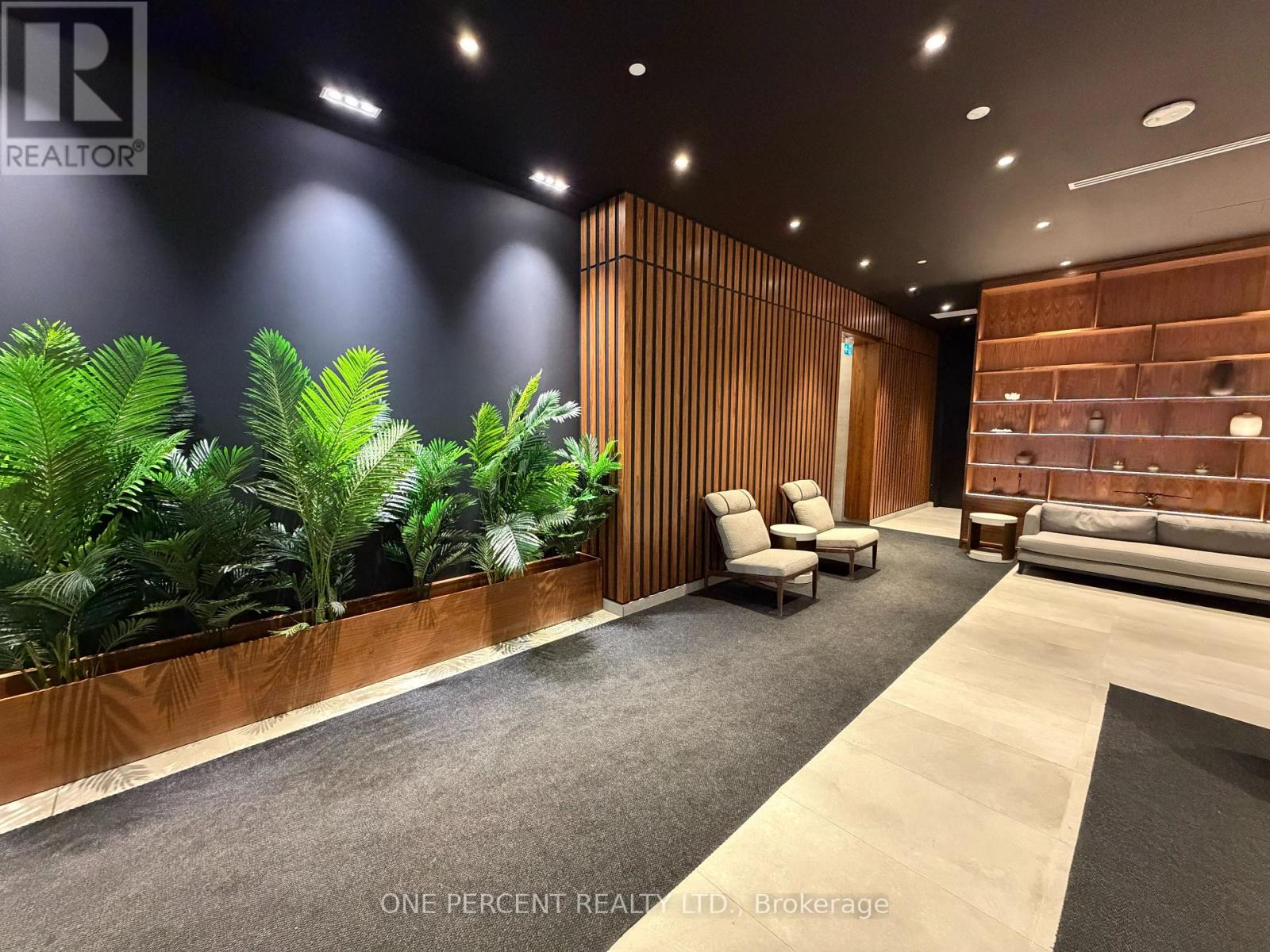 410 - 340 Queen Street, Ottawa, Ontario K1R 0G1 - Photo 3 - X12595720