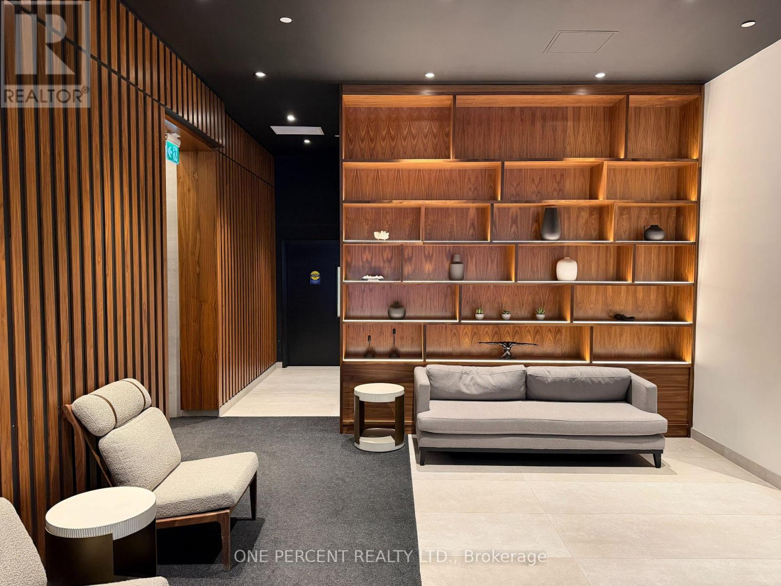 410 - 340 Queen Street, Ottawa, Ontario K1R 0G1 - Photo 4 - X12595720