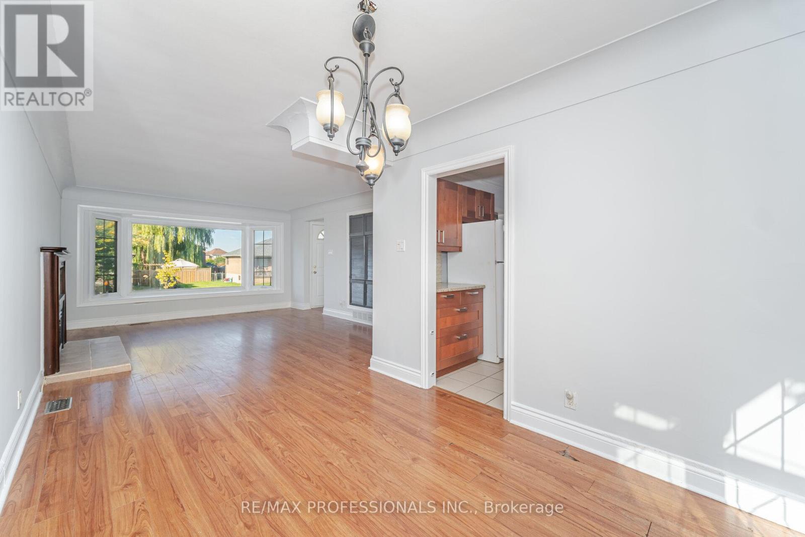 11 Jeanette Street, Toronto, Ontario  M1M 3G2 - Photo 14 - E12462385