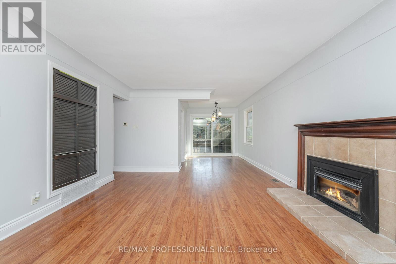 11 Jeanette Street, Toronto, Ontario  M1M 3G2 - Photo 7 - E12462385