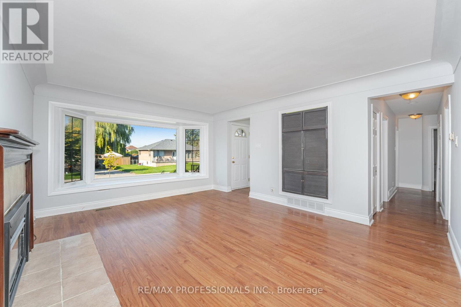 11 Jeanette Street, Toronto, Ontario  M1M 3G2 - Photo 9 - E12462385