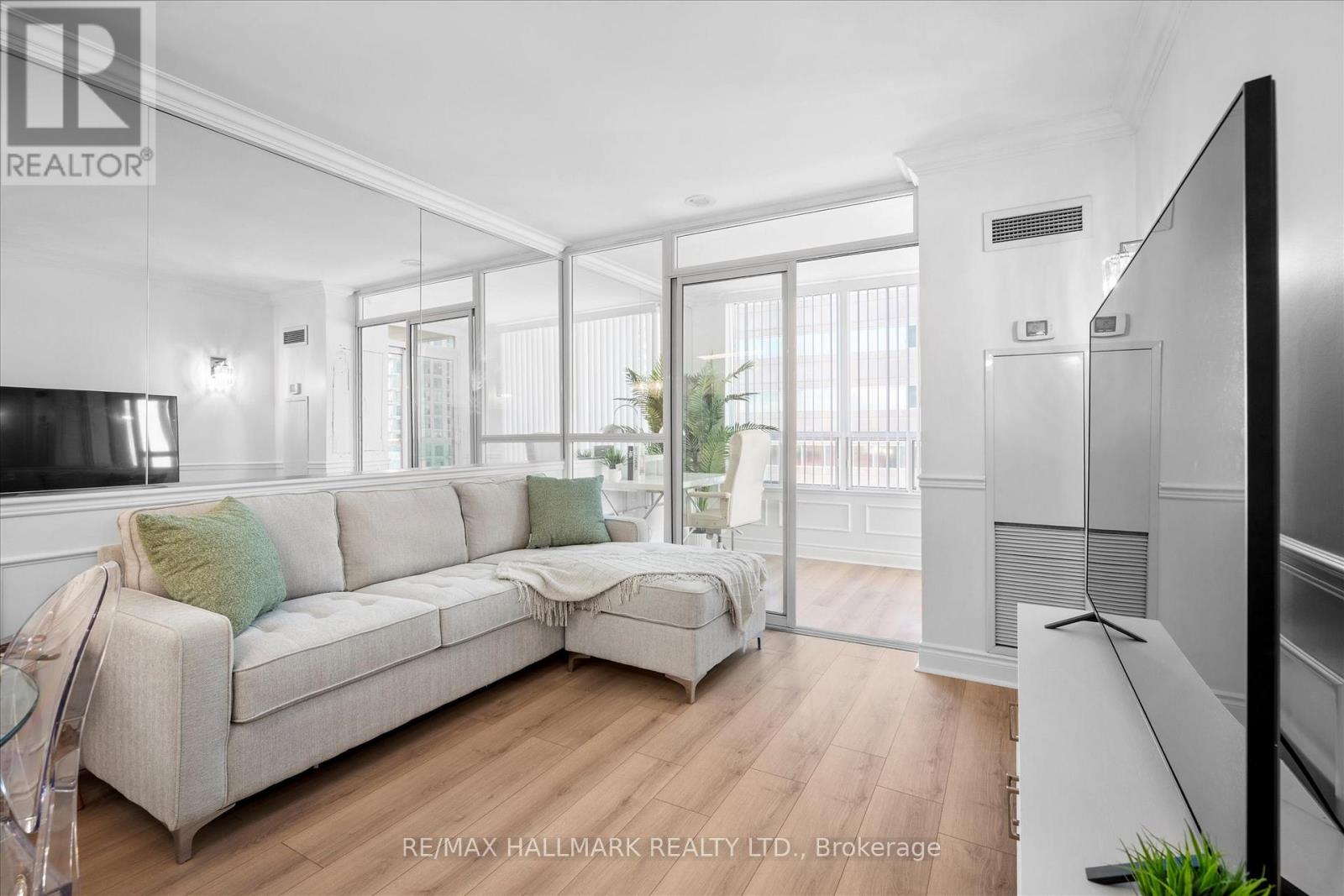 1008 - 60 Brian Harrison Way, Toronto, Ontario  M1P 5J5 - Photo 6 - E12528328