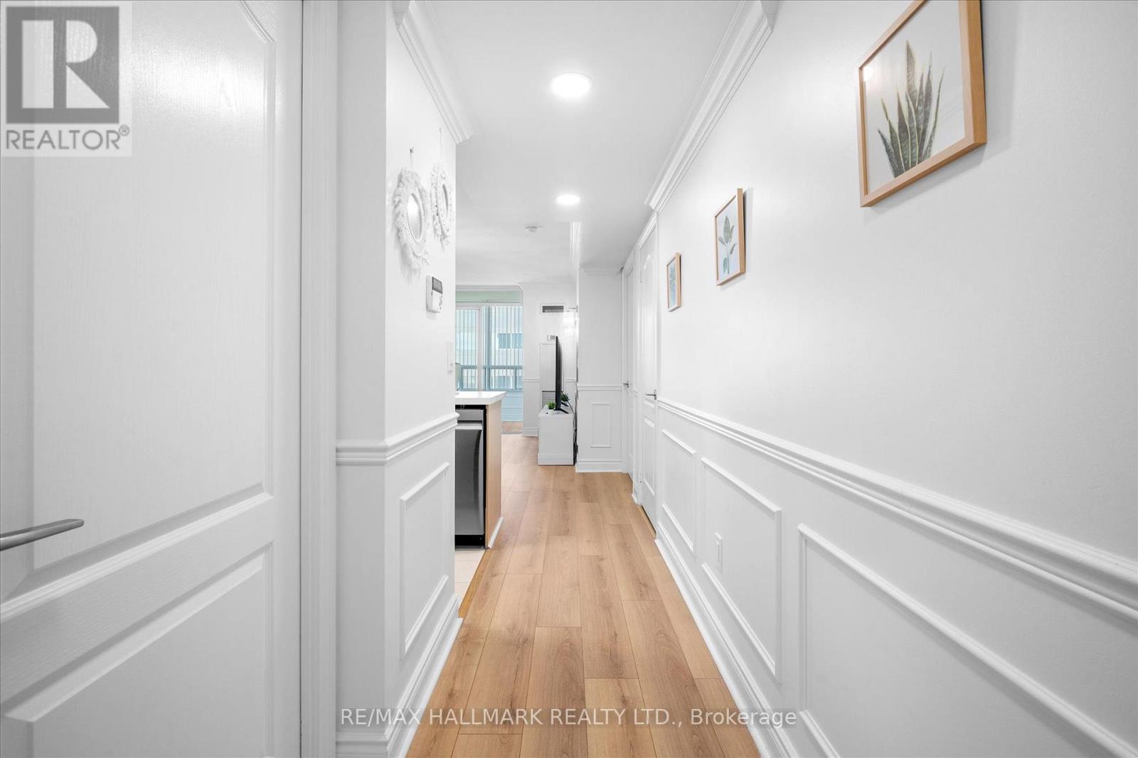 1008 - 60 Brian Harrison Way, Toronto, Ontario  M1P 5J5 - Photo 3 - E12528328