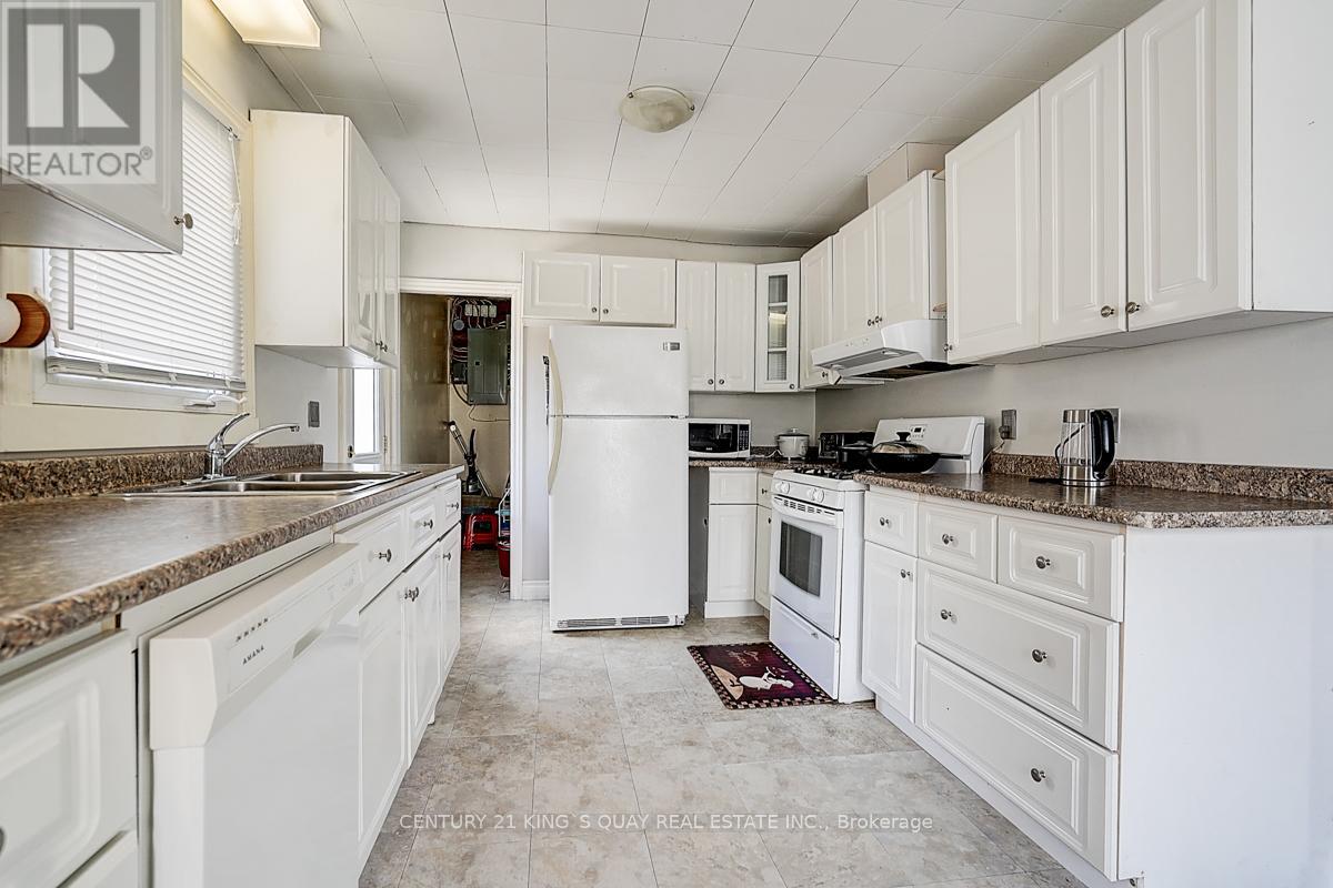 297 Glenwoods Avenue, Georgina, Ontario  L4P 2X1 - Photo 22 - N12426313