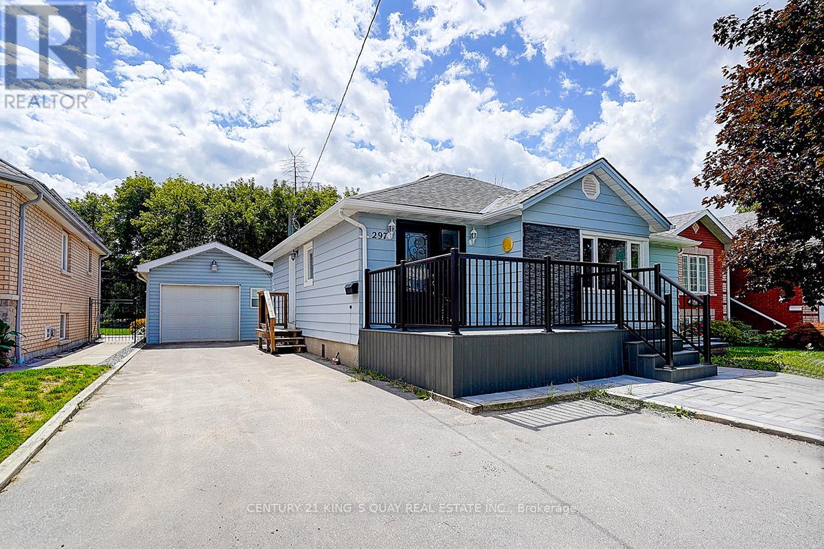 297 Glenwoods Avenue, Georgina, Ontario  L4P 2X1 - Photo 5 - N12426313