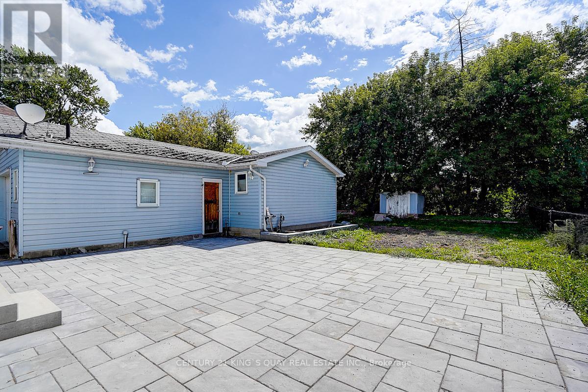 297 Glenwoods Avenue, Georgina, Ontario  L4P 2X1 - Photo 8 - N12426313