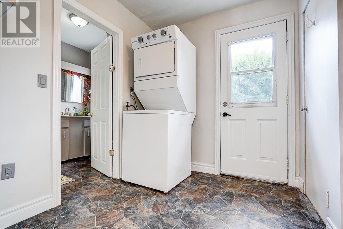 297 Glenwoods Avenue, Georgina, Ontario  L4P 2X1 - Photo 37 - N12426313