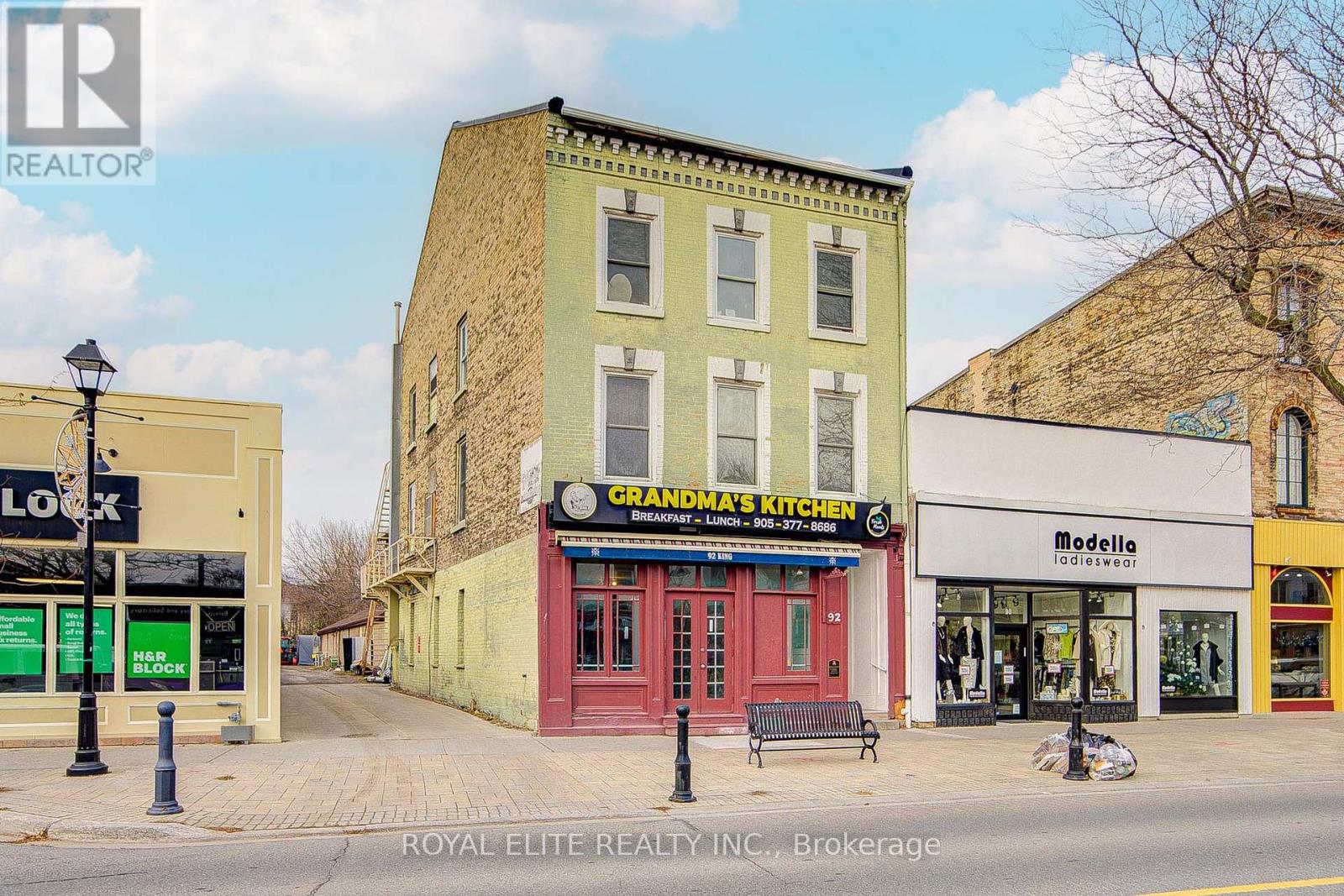 92 KING STREET W, Cobourg, Ontario