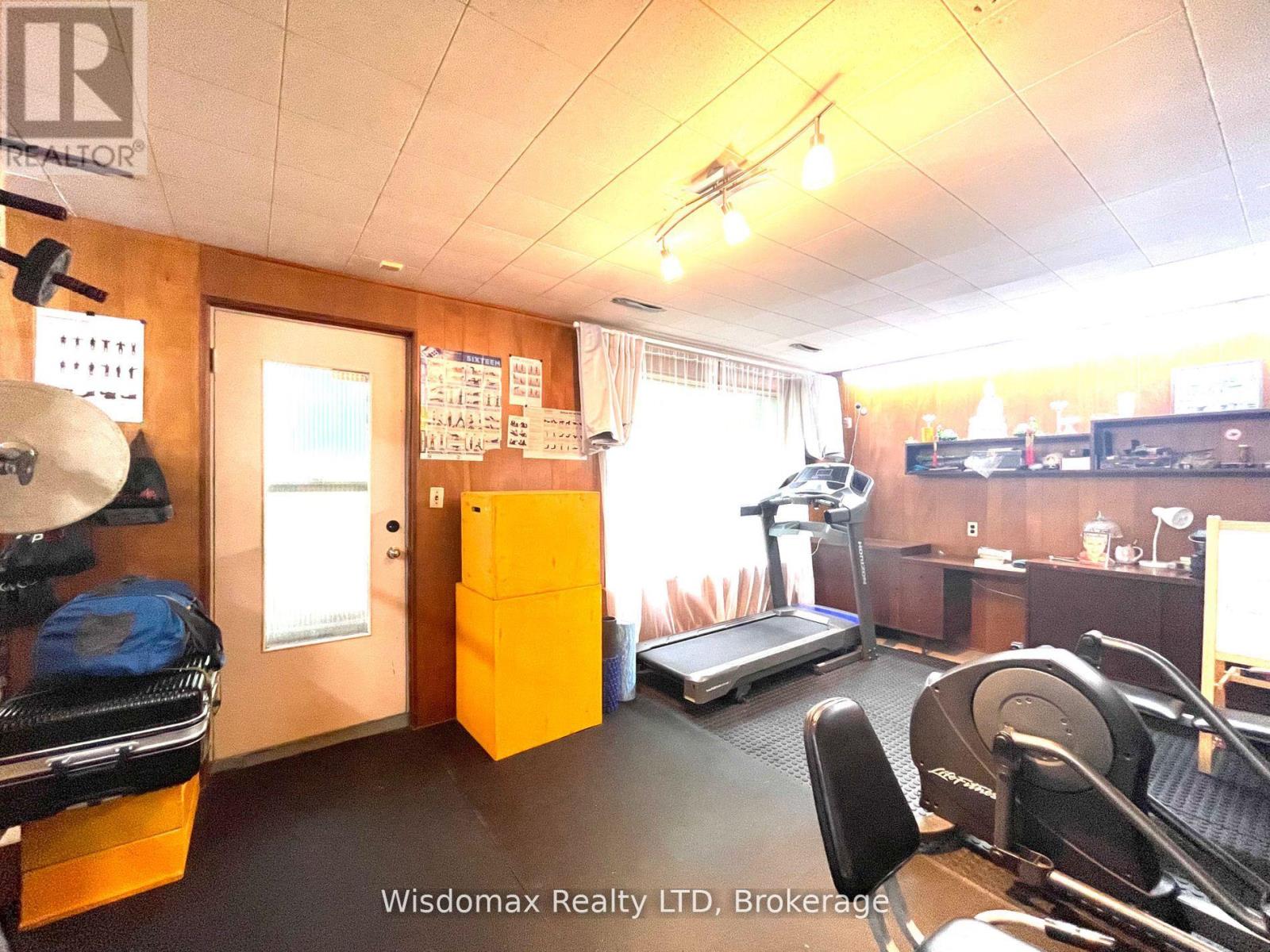 110 Riverview Boulevard, St. Catharines, Ontario L2T 3M2 - Photo 19 - X12595764