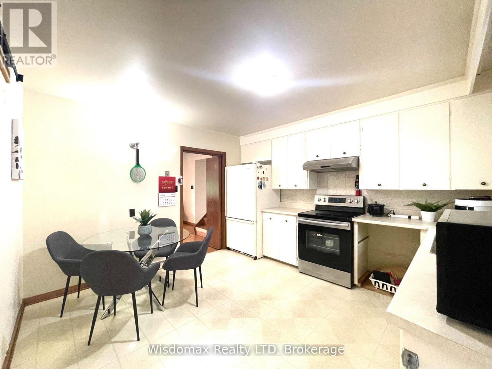 110 Riverview Boulevard, St. Catharines, Ontario L2T 3M2 - Photo 7 - X12595764