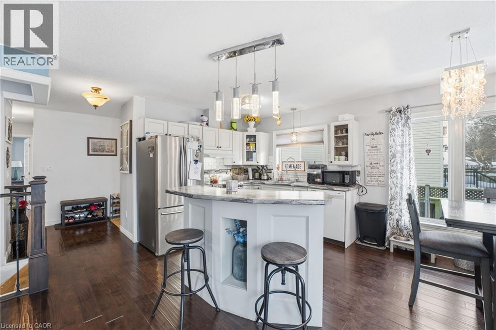 128 Schlueter Street, Cambridge, Ontario N3H 4B3 - Photo 4 - 40791602