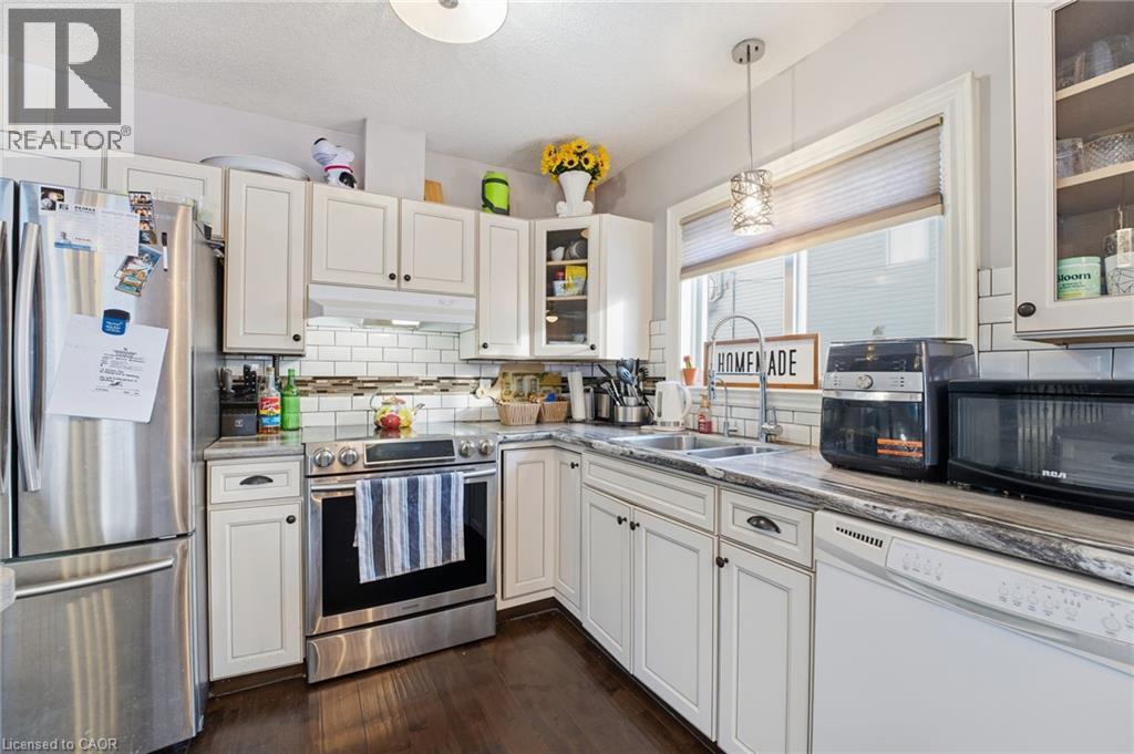 128 Schlueter Street, Cambridge, Ontario N3H 4B3 - Photo 5 - 40791602