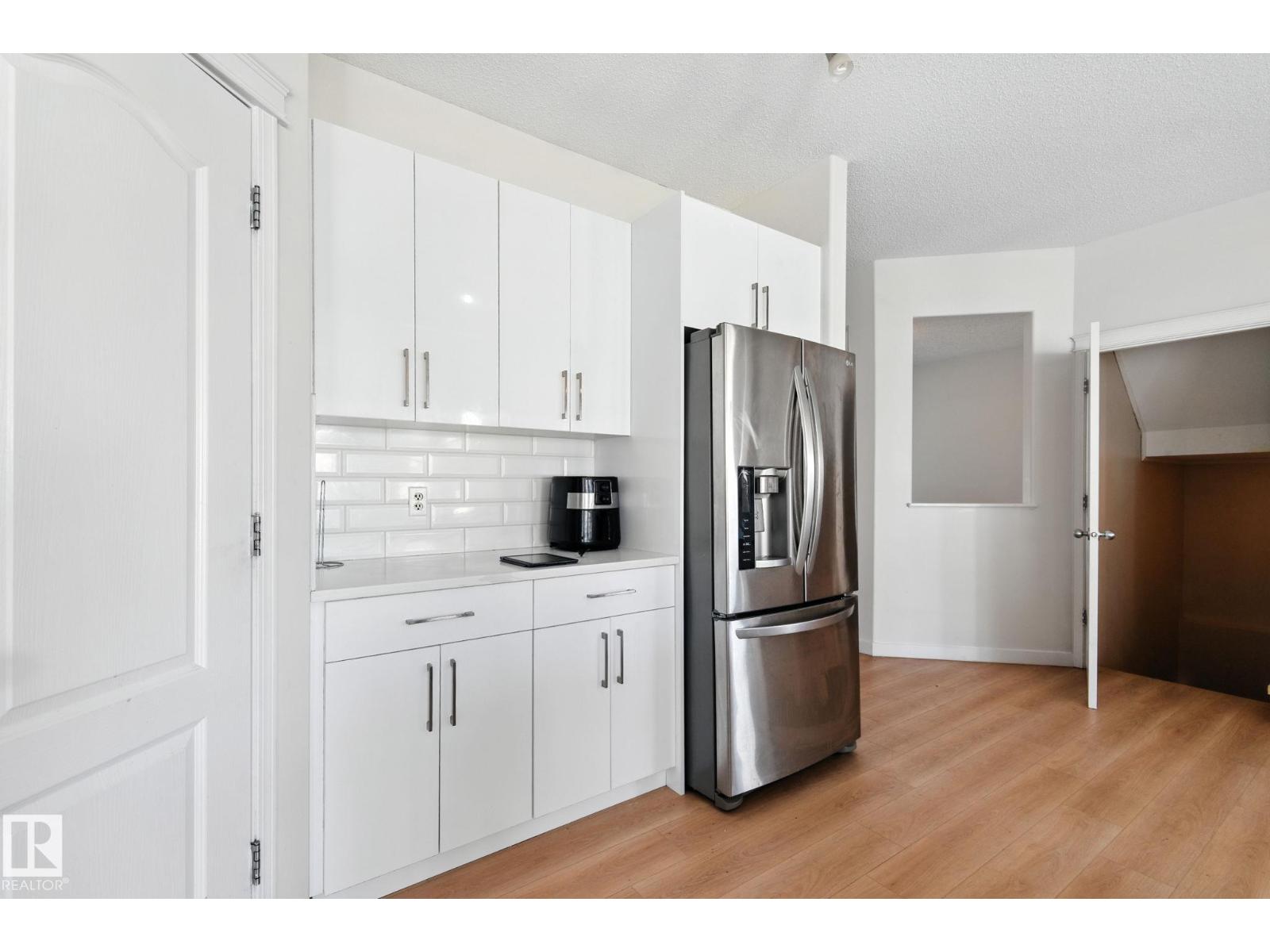 7836 7 Av Sw, Edmonton, Alberta  T6X 1N3 - Photo 5 - E4466775