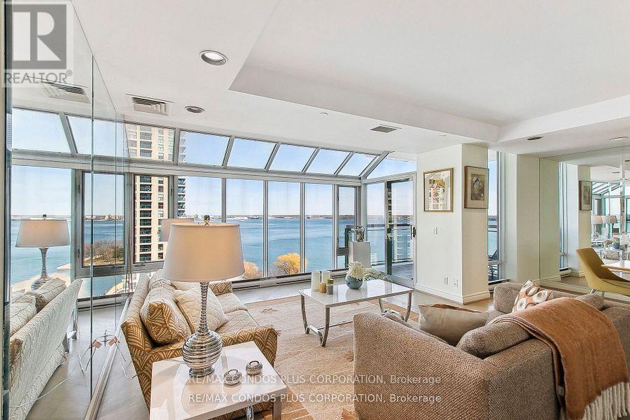 1013 - 211 Queens Quay W, Toronto, Ontario  M5J 2M6 - Photo 5 - C12591420