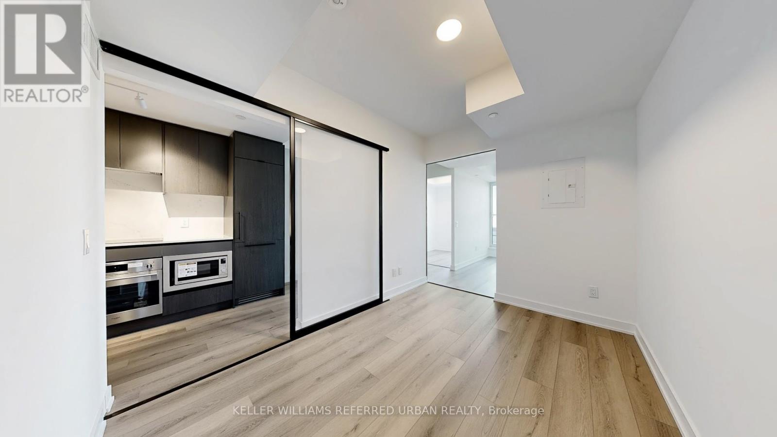 606 - 5 Lakeview Avenue, Toronto, Ontario  M6J 0H3 - Photo 12 - C12595594