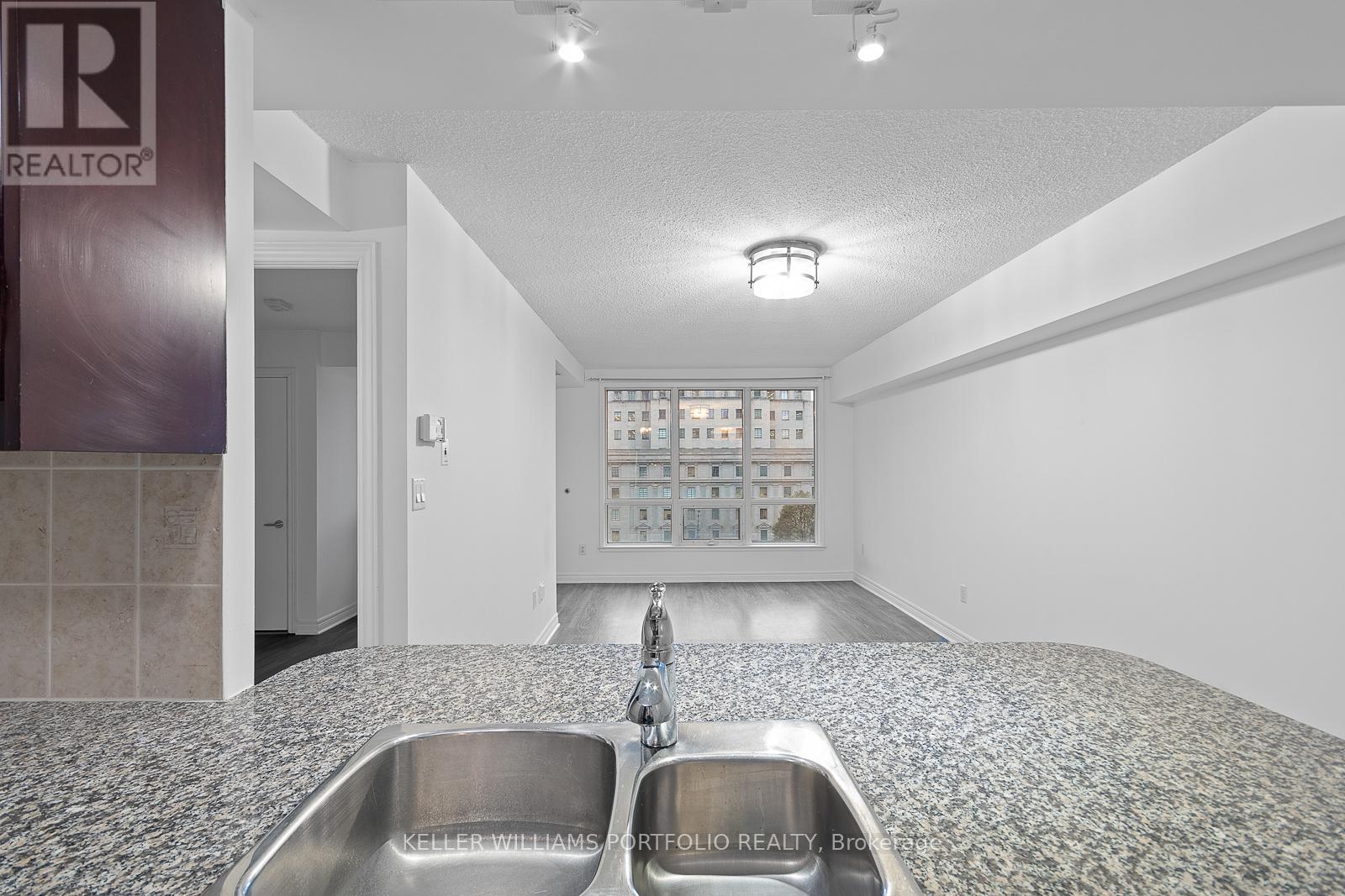 904 - 100 Hayden Street, Toronto, Ontario  M4Y 3C7 - Photo 8 - C12595618