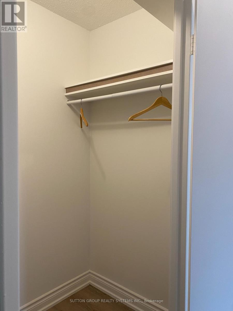 215e - 30 Fashion Roseway, Toronto, Ontario M2N 6B4 - Photo 19 - C12595644