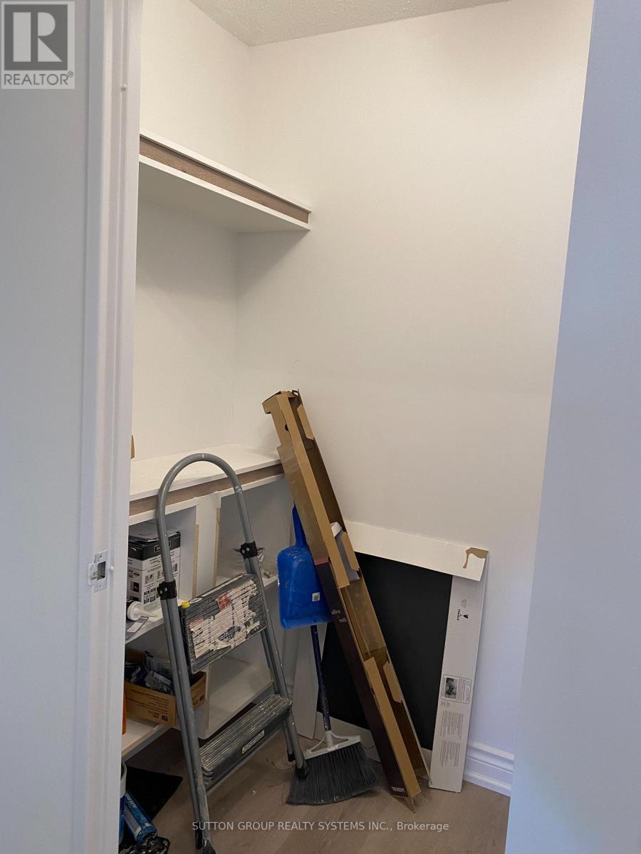 215e - 30 Fashion Roseway, Toronto, Ontario M2N 6B4 - Photo 20 - C12595644