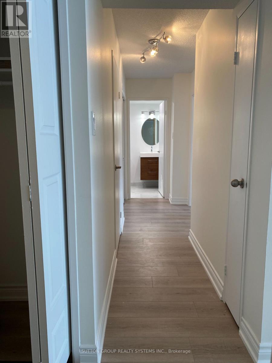 215e - 30 Fashion Roseway, Toronto, Ontario M2N 6B4 - Photo 9 - C12595644