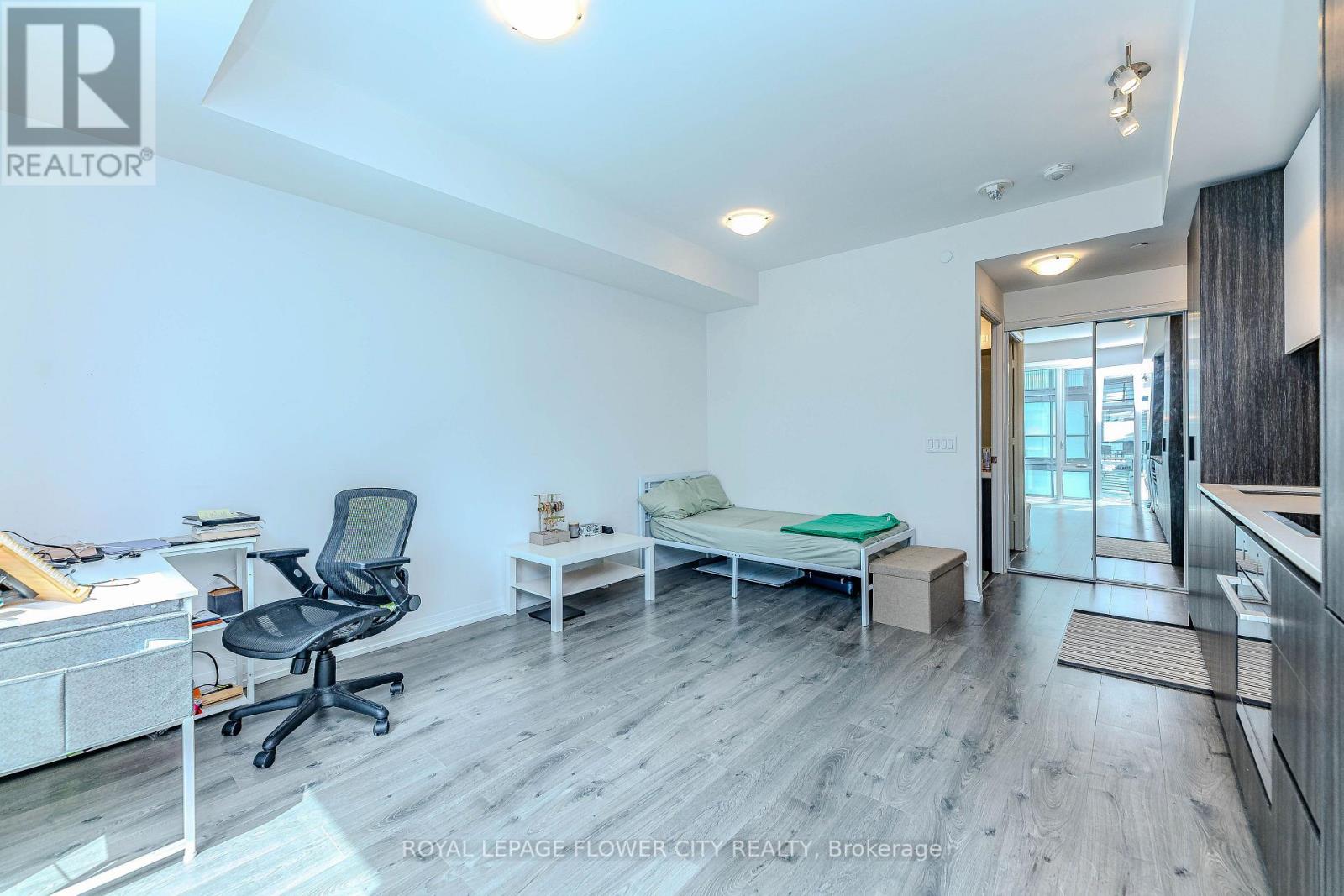 2115 - 8 Widmer Street, Toronto, Ontario M5V 0W6 - Photo 11 - C12595696