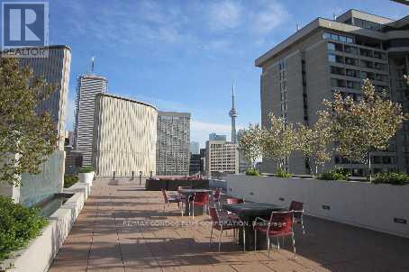 1730 - 111 Elizabeth Street, Toronto, Ontario M5G 1P7 - Photo 11 - C12595724