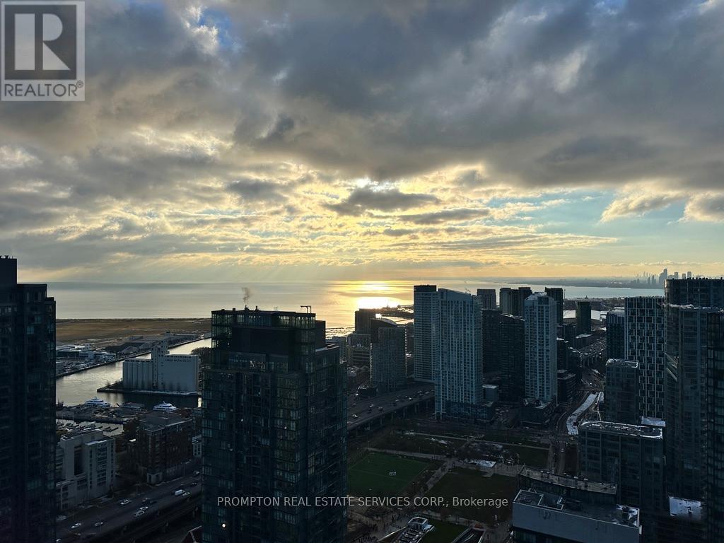 5102 - 3 CONCORD CITYPLACE WAY, Toronto, Ontario