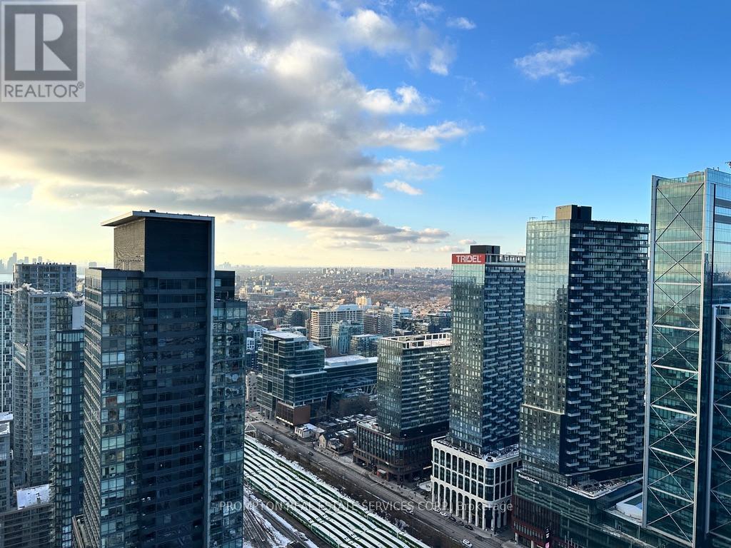 5102 - 3 Concord Cityplace Way, Toronto, Ontario  M5V 0X4 - Photo 2 - C12595730