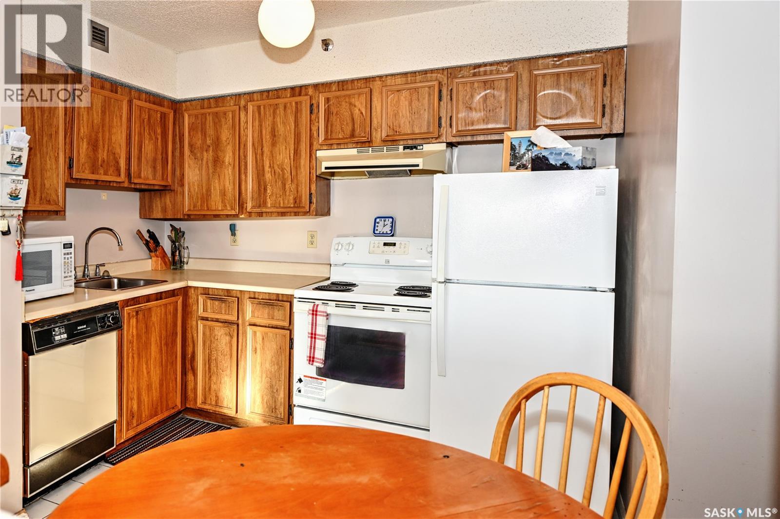 1106 405 5th Avenue N, Saskatoon, Saskatchewan  S7K 6Z3 - Photo 2 - SK025106